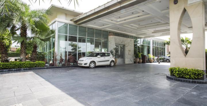 Oodles Hotel New Delhi Exterior photo